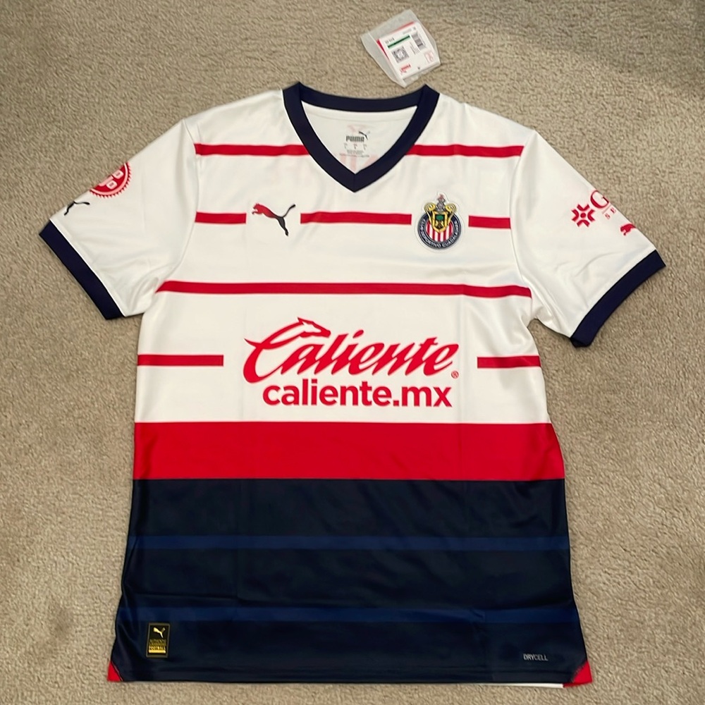 Puma Chivas 23/24 Away Jersey men size L NWT
